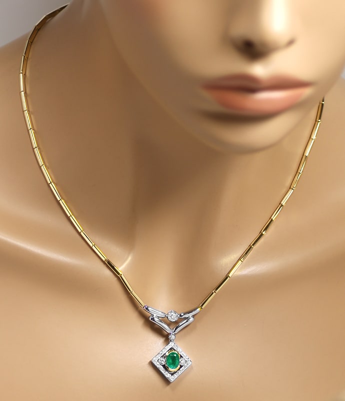 Foto 5 - Collier mit Spitzen Smaragd und Diamanten in 750er Gold, S1457